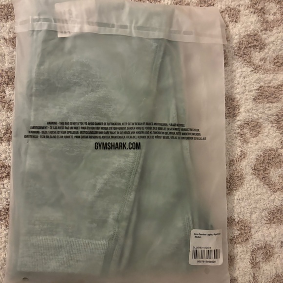 Gymshark Camo Leggings - Picture 7 of 8